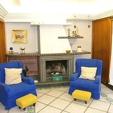 לינה וארוחת בוקר Irma 3*